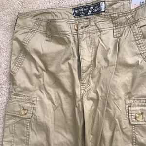 Men’s Khaki Shorts. Size 38. 100% cotton